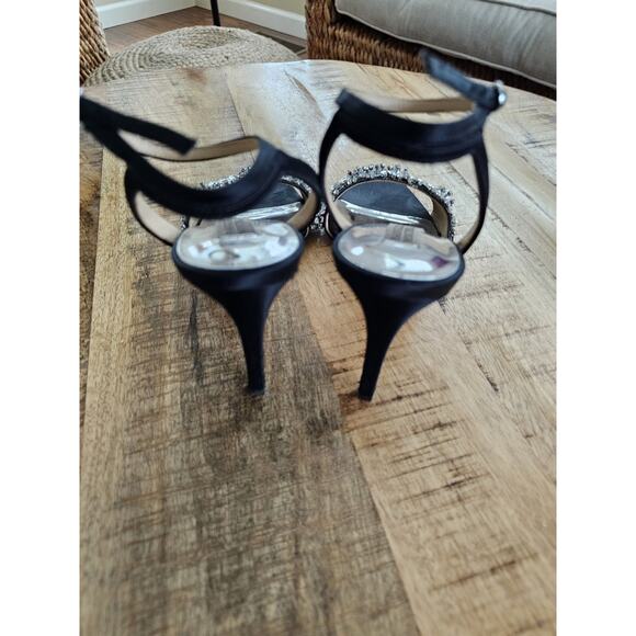 Badgley Mischka Rider Stiletto Heels Women's Size 7 Strappy Black Satin Crystals - Picture 16 of 16